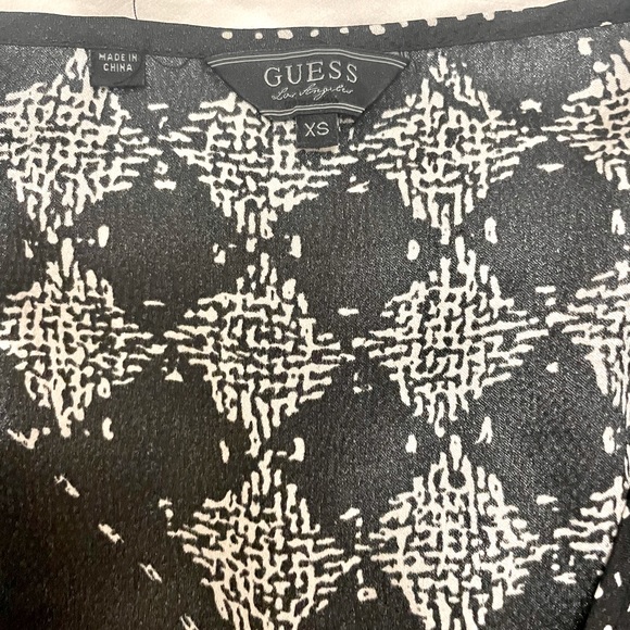 Guess Blouse - Picture 3 of 3